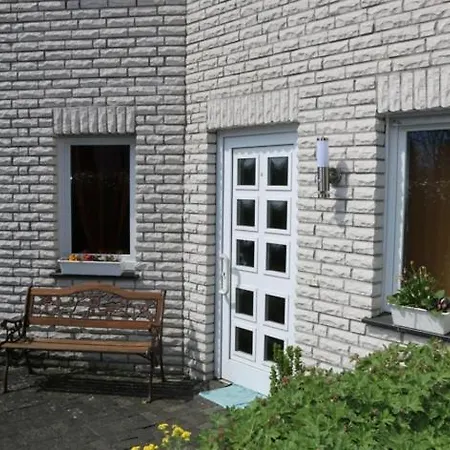 Ferienwohnung Elke * زوندرن